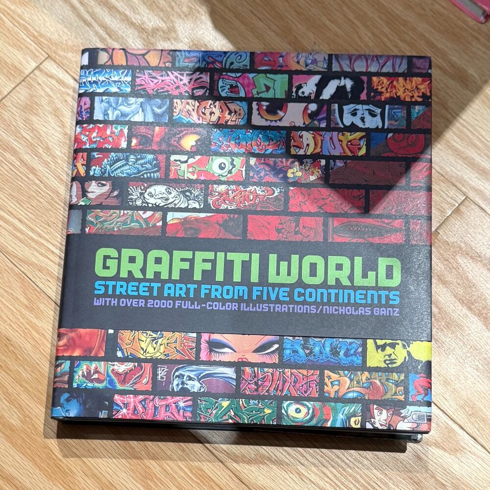 Graffiti World: Street Art from Five Continents | Like New | 392 Pages
